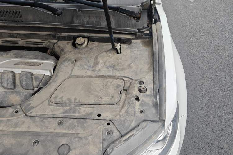 Used Geely Auto Emgrand X7 Sport 2020 1.8TD DCT Two-Wheel Drive Smart Connect 4G-Enabled Version Engine Bay Left
