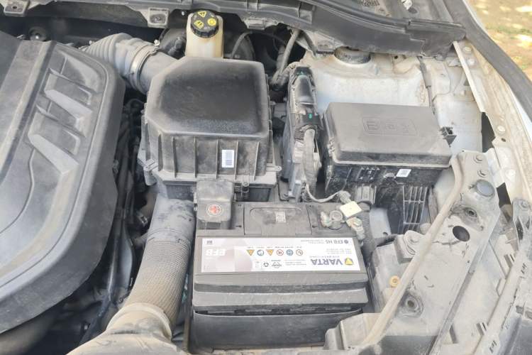 Used Geely Auto Emgrand X7 Sport 2020 1.5TD Automatic Smart Connect PRO Engine Bay Left