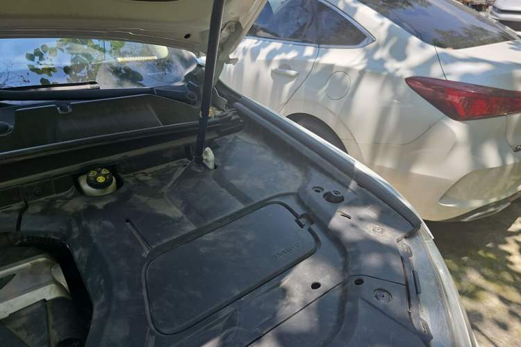 Used Geely Auto Emgrand X7 Sport 2020 1.8TD DCT Two-Wheel Drive Smart Connect 4G-Enabled Version Engine Bay Left