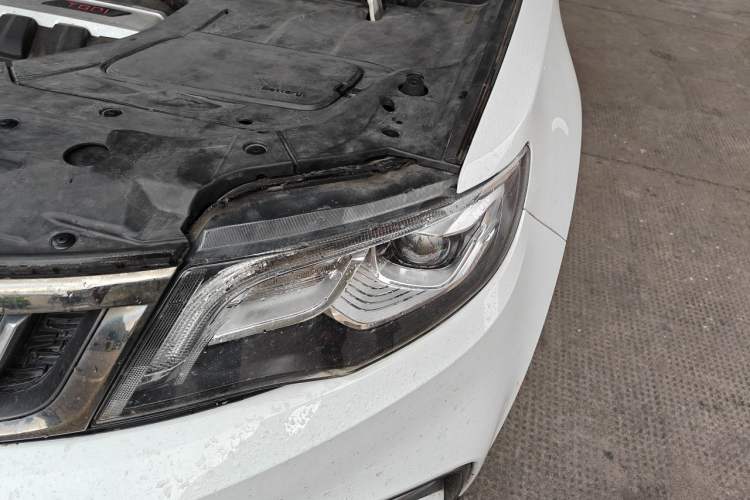 Used Geely Auto Emgrand X7 Sport 2020 1.8TD DCT Two-Wheel Drive Smart Connect 4G-Enabled Version Engine Bay Left