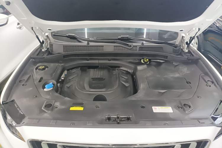 Used Geely Auto Emgrand X7 Sport 2020 1.5TD Automatic Smart Connect PRO Engine Bay