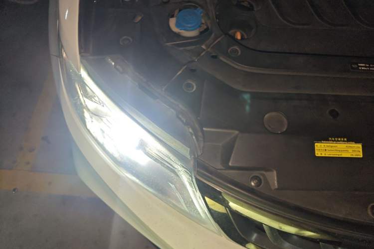 Used Geely Auto Emgrand X7 Sport 2020 1.8TD DCT Two-Wheel Drive Smart Connect 4G-Enabled Version Engine Bay Right