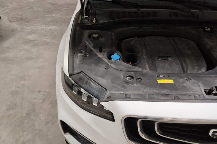 Used Geely Auto Emgrand X7 Sport 2020 1.8TD DCT Smart PRO Engine Bay Right