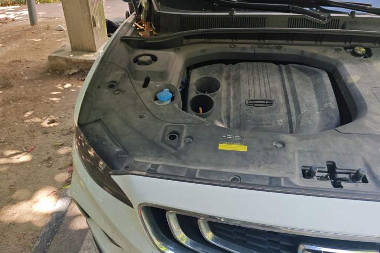 Used Geely Auto Emgrand X7 Sport 2020 1.8TD DCT Smart PRO Engine Bay Right