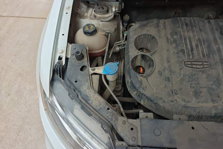Used Geely Auto Emgrand X7 Sport 2020 1.8TD Manual Two-Wheel Drive Elite Version Engine Bay Right