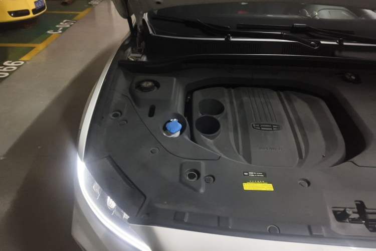 Used Geely Auto Emgrand X7 Sport 2020 1.8TD DCT ZhiZun PRO Engine Bay Right