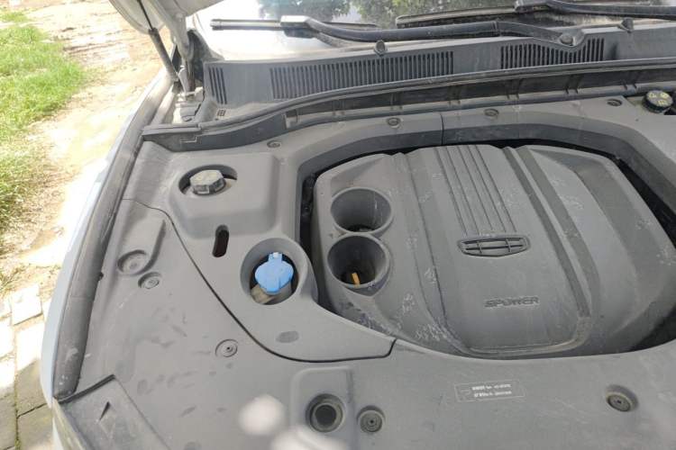 Used Geely Auto Emgrand X7 Sport 2020 1.8TD DCT Smart Connect PRO Engine Bay Right