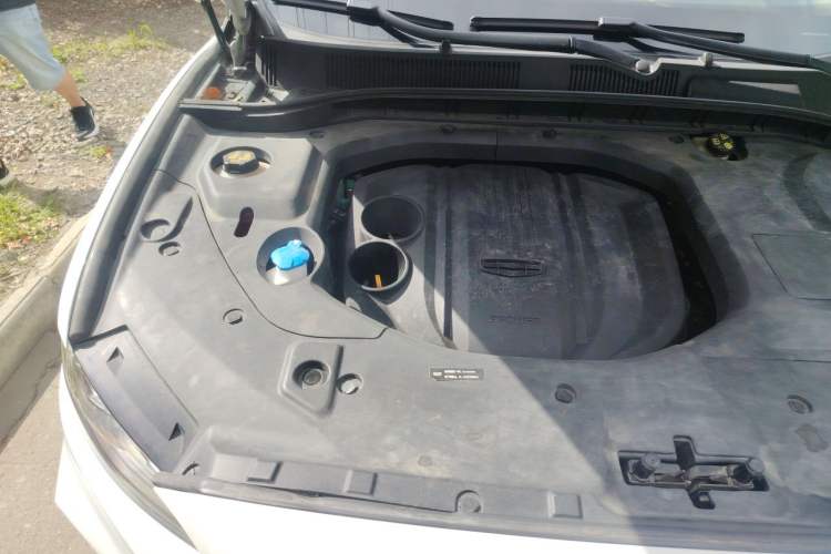 Used Geely Auto Emgrand X7 Sport 2020 1.8TD DCT Smart Connect PRO Engine Bay Right
