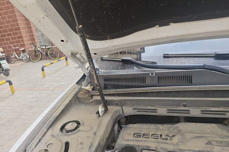 Used Geely Auto Emgrand X7 Sport 2020 1.8TD DCT Two-Wheel Drive Smart Connect 4G-Enabled Version Engine Bay Right