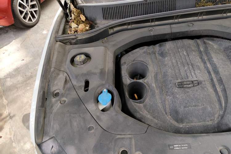 Used Geely Auto Emgrand X7 Sport 2020 1.8TD DCT Smart Connect PRO Engine Bay Right