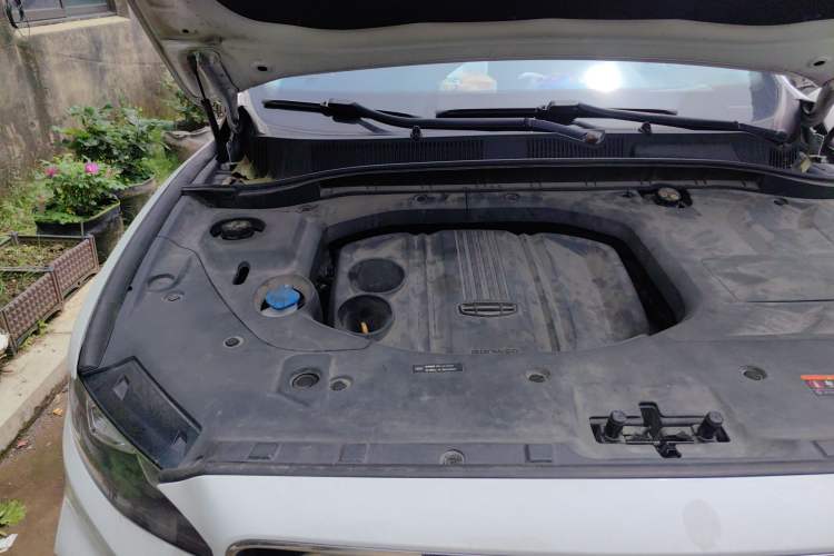 Used Geely Auto Emgrand X7 Sport 2020 1.8TD DCT Smart Connect PRO Engine Bay Right