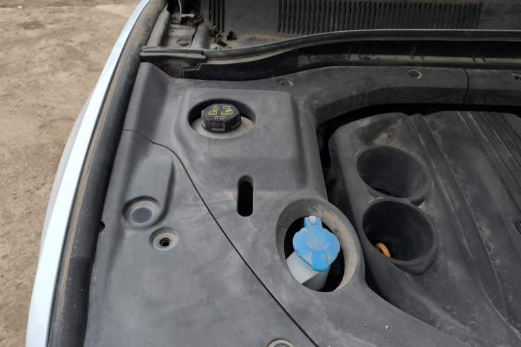 Used Geely Auto Emgrand X7 Sport 2020 1.8TD DCT Smart Connect PRO Engine Bay Right