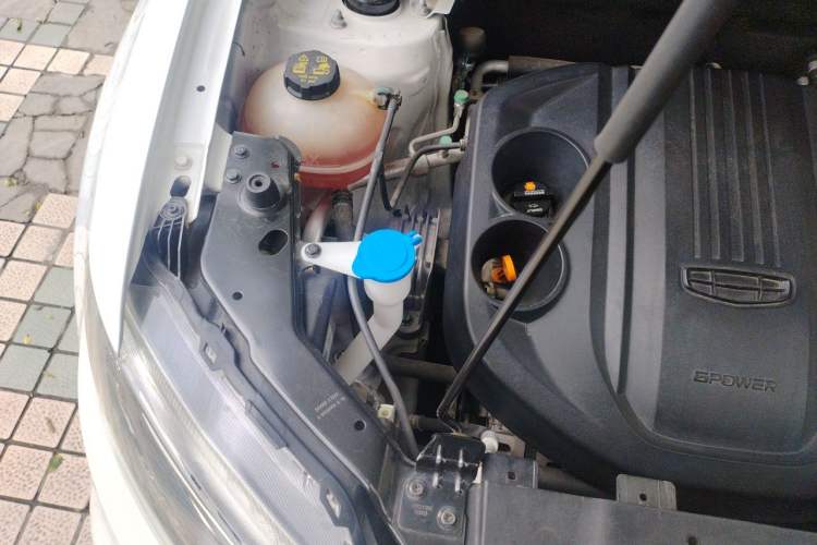 Used Geely Auto Emgrand X7 Sport 2020 1.8TD Manual Two-Wheel Drive Elite Version Engine Bay Right