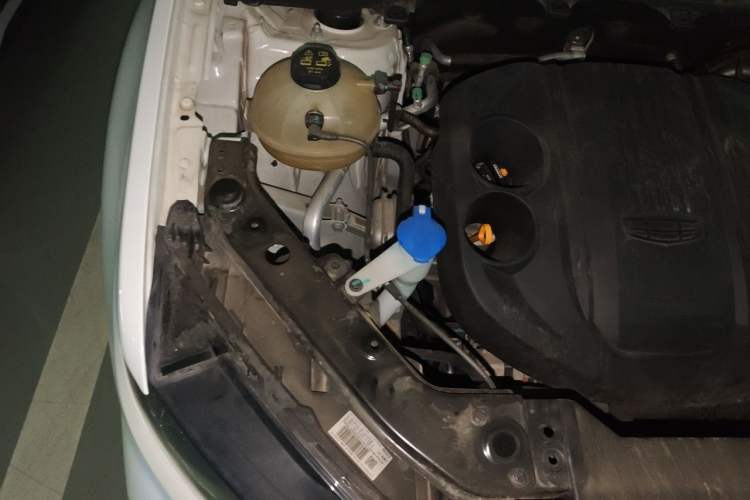 Used Geely Auto Emgrand X7 Sport 2020 1.8TD DCT Smart PRO Engine Bay Right