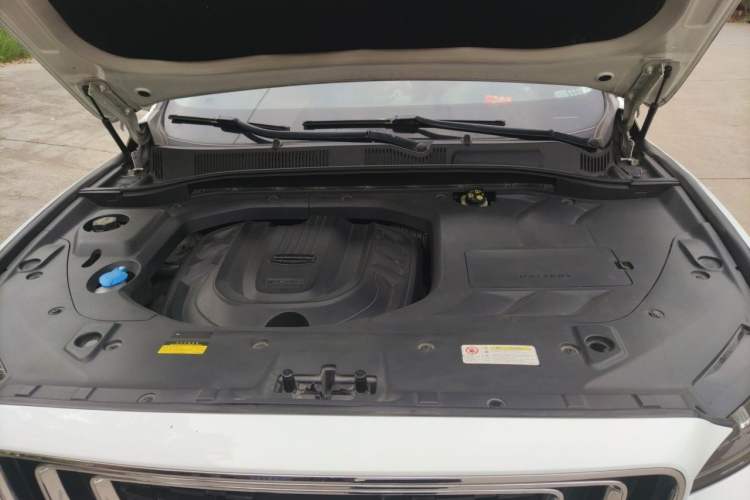 Used Geely Auto Emgrand X7 Sport 2020 1.5TD Automatic Smart Connect PRO Engine Bay