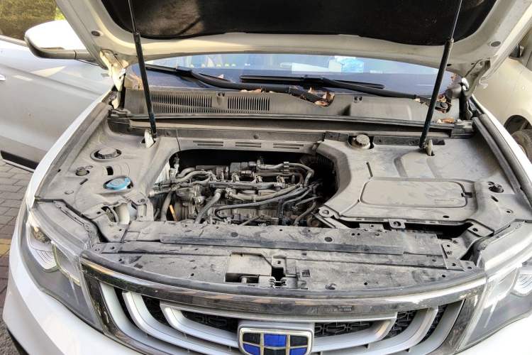 Used Geely Auto Emgrand X7 Sport 2020 1.8TD DCT Two-Wheel Drive Zhiya Model Engine Bay