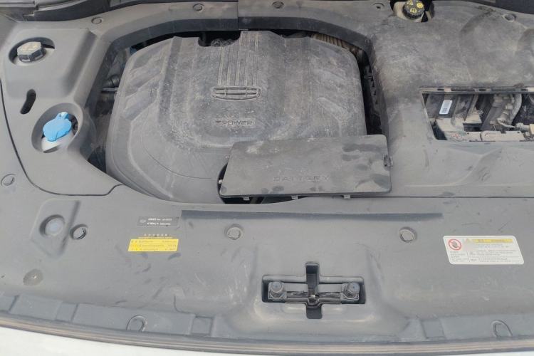 Used Geely Auto Emgrand X7 Sport 2020 1.5TD Automatic Smart Connect PRO Engine Bay