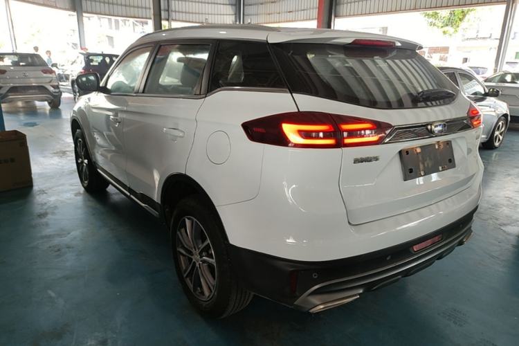 Used Geely Auto Emgrand X7 Sport 2020 1.8TD DCT Two-Wheel Drive Smart Connect 4G-Enabled Version Exterior 2