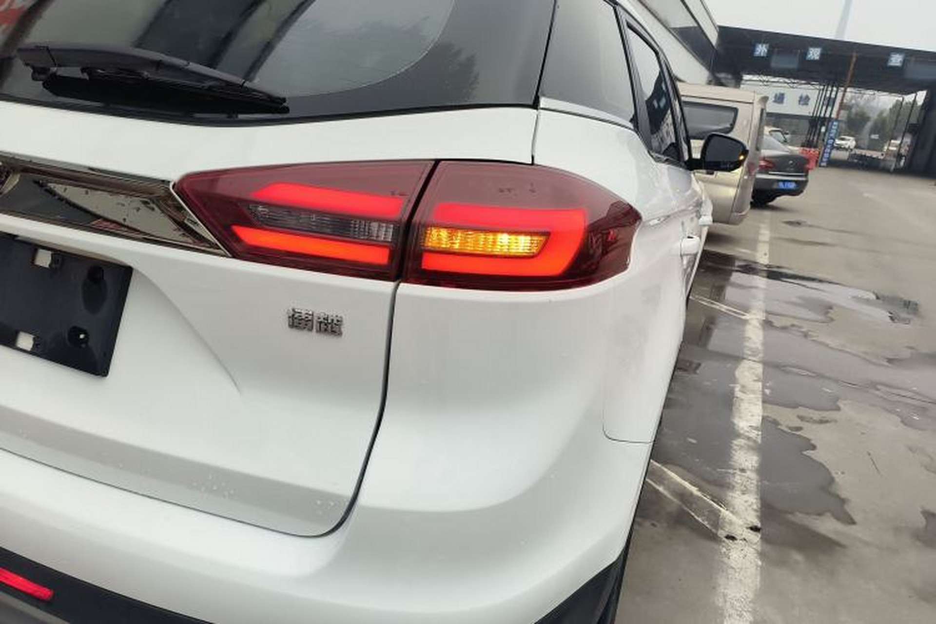 Used Geely Auto Emgrand X7 Sport 2020 1.8TD DCT Two-Wheel Drive Smart Connect 4G-Enabled Version Exterior 3