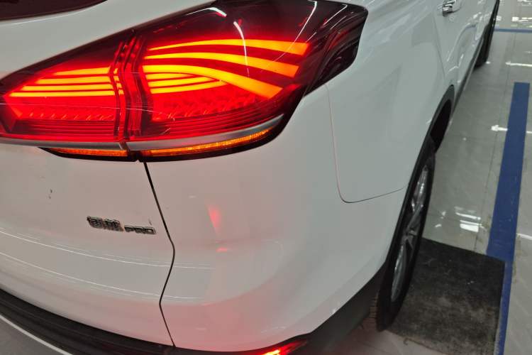 Used Geely Auto Emgrand X7 Sport 2020 1.8TD DCT Smart Connect PRO Exterior 3