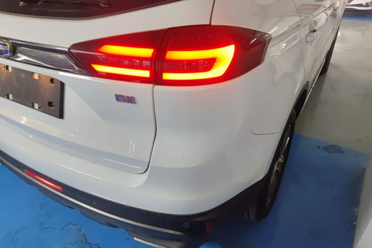 Used Geely Auto Emgrand X7 Sport 2020 1.8TD DCT Two-Wheel Drive Smart Connect 4G-Enabled Version Exterior 3