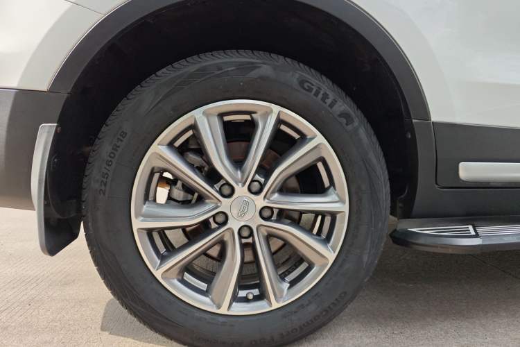Used Geely Auto Emgrand X7 Sport 2020 1.8TD DCT Two-Wheel Drive Smart Connect 4G-Enabled Version Exterior 3