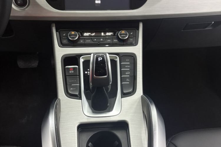 Used Geely Auto Emgrand X7 Sport 2020 1.8TD DCT Two-Wheel Drive Smart Connect 4G-Enabled Version Exterior 6