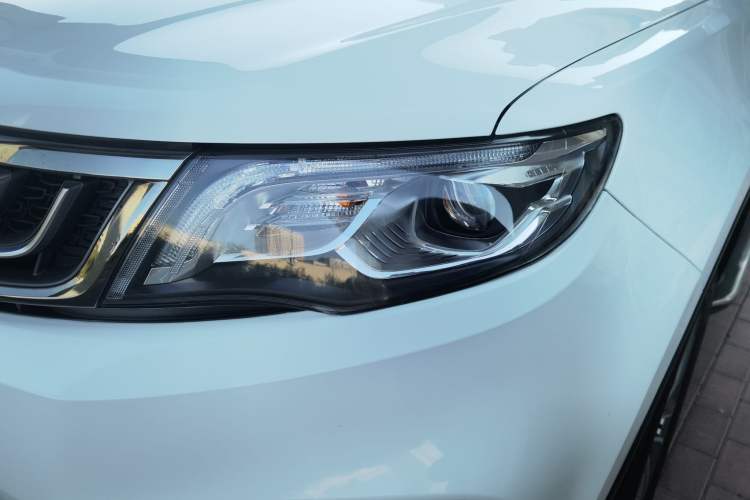Used Geely Auto Emgrand X7 Sport 2020 1.8TD DCT Two-Wheel Drive Smart Connect 4G-Enabled Version Exterior 9