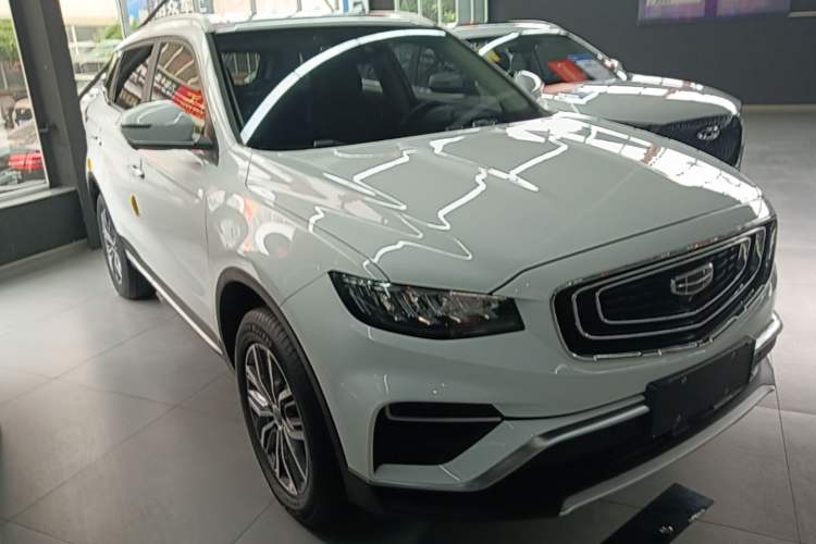 Used Geely Auto Emgrand X7 Sport 2020 1.8TD DCT ZhiZun PRO Front Right 45 Deg