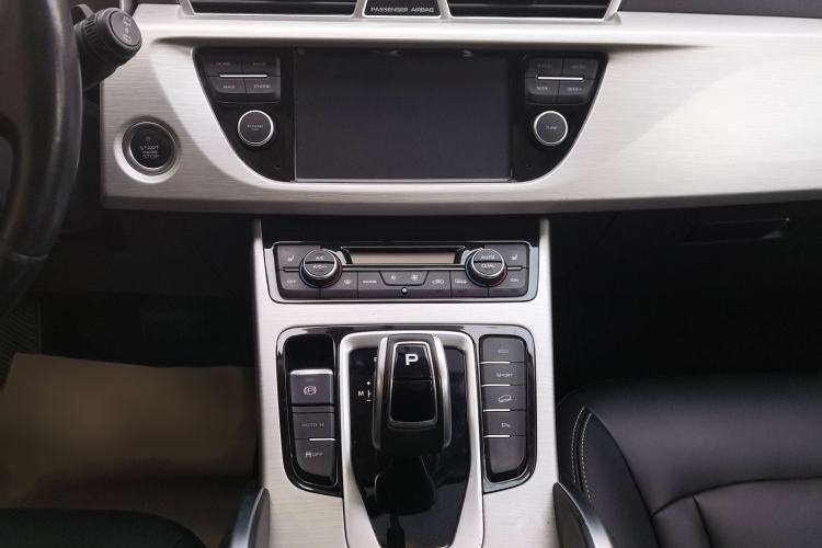 Used Geely Auto Emgrand X7 Sport 2020 1.8TD DCT Two-Wheel Drive Smart Connect 4G-Enabled Version Gear Lever