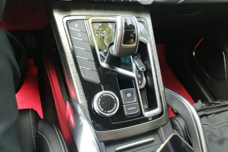 Used Geely Auto Emgrand X7 Sport 2020 1.8TD DCT Smart Connect PRO Gear Lever