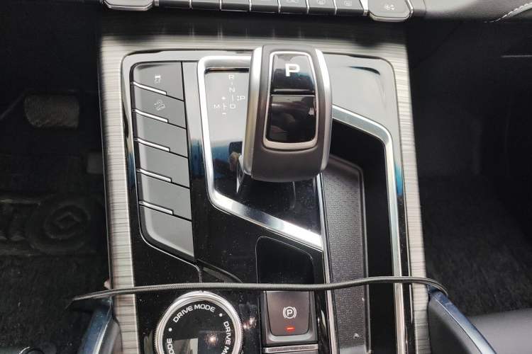 Used Geely Auto Emgrand X7 Sport 2020 1.8TD DCT Smart Connect PRO Gear Lever