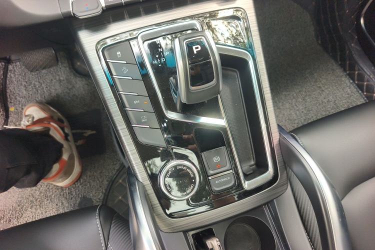 Used Geely Auto Emgrand X7 Sport 2020 1.8TD DCT Smart PRO Gear Lever