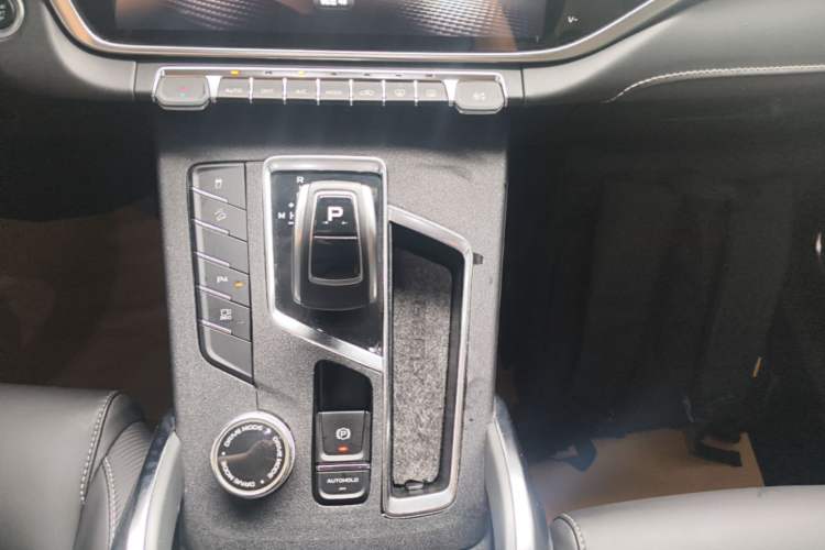 Used Geely Auto Emgrand X7 Sport 2020 1.8TD DCT Smart PRO Gear Lever