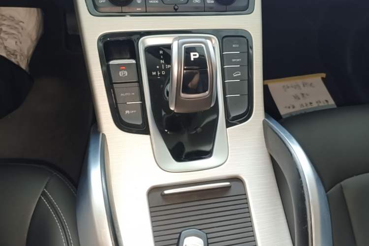 Used Geely Auto Emgrand X7 Sport 2020 1.8TD DCT Two-Wheel Drive Zhiya Model Gear Lever