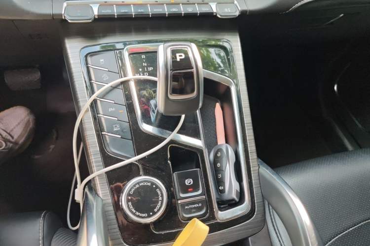 Used Geely Auto Emgrand X7 Sport 2020 1.8TD DCT Smart PRO Gear Lever