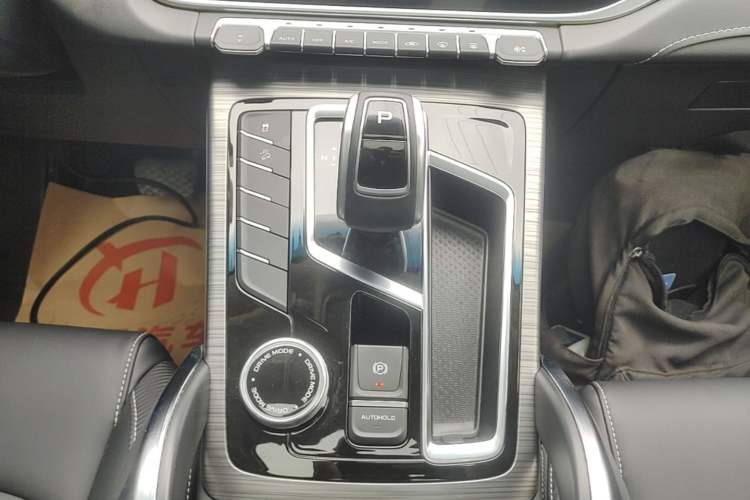 Used Geely Auto Emgrand X7 Sport 2020 1.8TD DCT Smart Connect PRO Gear Lever