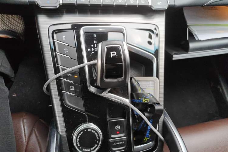 Used Geely Auto Emgrand X7 Sport 2020 1.8TD DCT ZhiZun PRO Gear Lever