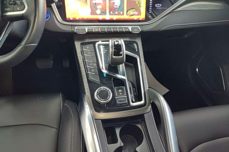 Used Geely Auto Emgrand X7 Sport 2020 1.8TD DCT Smart PRO Gear Lever