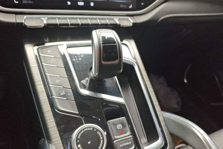 Used Geely Auto Emgrand X7 Sport 2020 1.8TD DCT Smart PRO Gear Lever