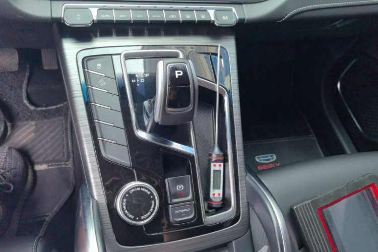 Used Geely Auto Emgrand X7 Sport 2020 1.8TD DCT Smart Connect PRO Gear Lever