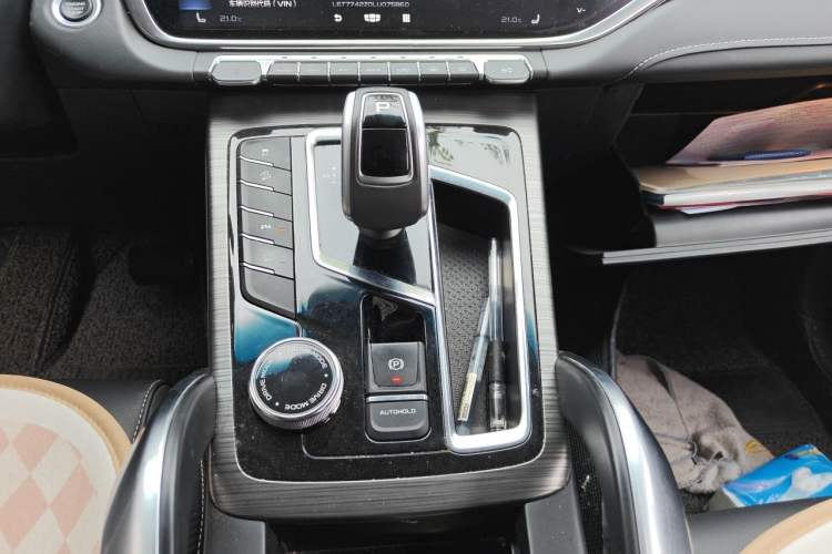 Used Geely Auto Emgrand X7 Sport 2020 1.8TD DCT Smart PRO Gear Lever