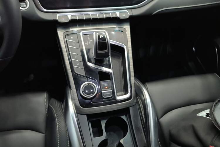 Used Geely Auto Emgrand X7 Sport 2020 1.8TD DCT Smart PRO Gear Lever