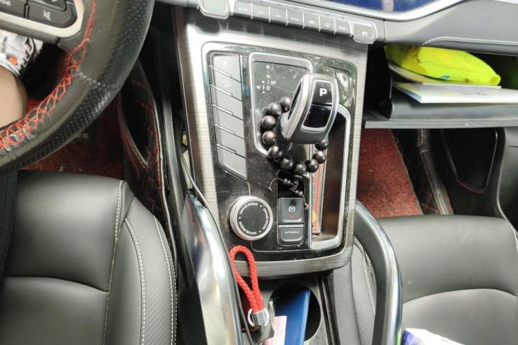 Used Geely Auto Emgrand X7 Sport 2020 1.5TD Automatic Smart Connect PRO Gear Lever