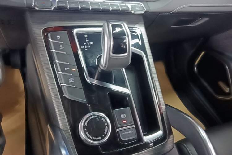 Used Geely Auto Emgrand X7 Sport 2020 1.8TD DCT ZhiZun PRO Gear Lever