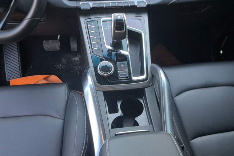 Used Geely Auto Emgrand X7 Sport 2020 1.8TD DCT Smart PRO Gear Lever