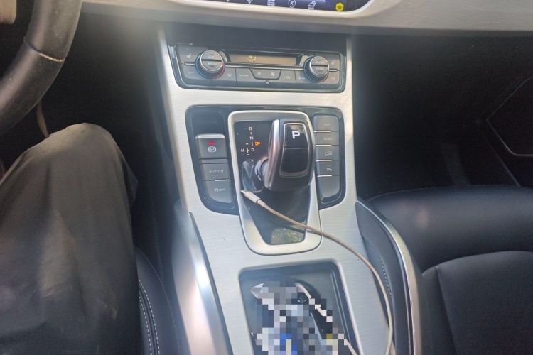 Used Geely Auto Emgrand X7 Sport 2020 1.8TD DCT Two-Wheel Drive Smart Connect 4G-Enabled Version Gear Lever