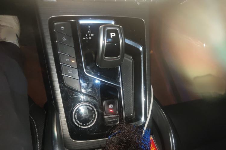 Used Geely Auto Emgrand X7 Sport 2020 1.8TD DCT Smart PRO Gear Lever