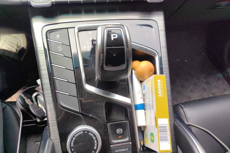 Used Geely Auto Emgrand X7 Sport 2020 1.8TD DCT Smart Connect PRO Gear Lever