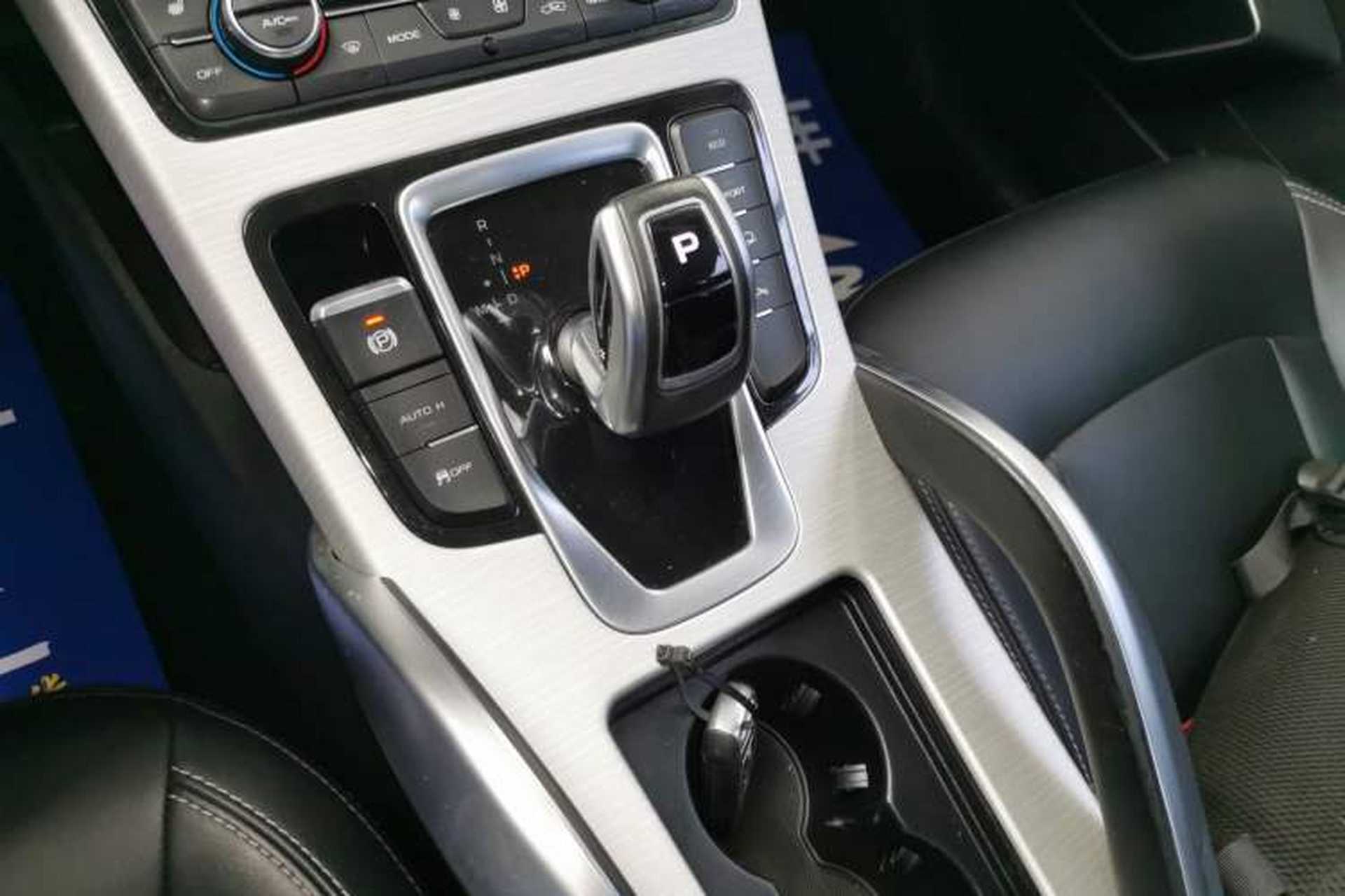 Used Geely Auto Emgrand X7 Sport 2020 1.8TD DCT Two-Wheel Drive Smart Connect 4G-Enabled Version Gear Lever